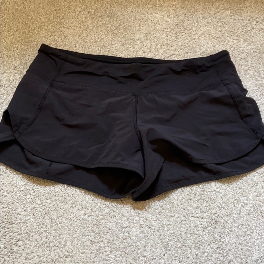 Lululemon black shorts
